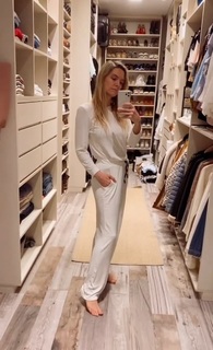 Sofía Zamolo feet photo thumbnail