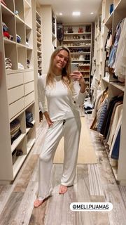 Sofía Zamolo feet photo thumbnail