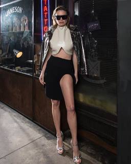 Sofía Zamolo feet photo thumbnail