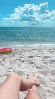 Sofía Zamolo feet photo thumbnail