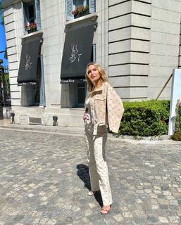 Sofía Zamolo feet photo thumbnail