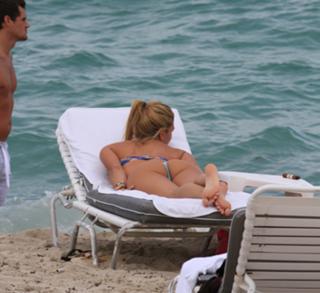 Sofía Zamolo feet photo thumbnail