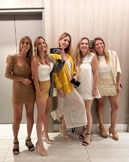 Sofía Zamolo feet photo thumbnail