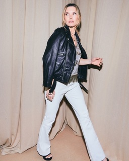 Sofía Zamolo feet photo thumbnail