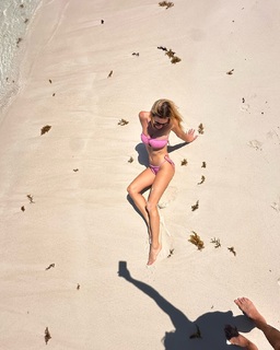 Sofía Zamolo feet photo thumbnail