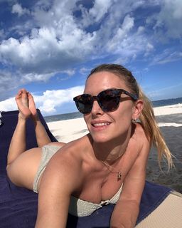 Sofía Zamolo feet photo thumbnail