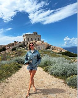 Sofía Zamolo feet photo thumbnail