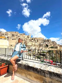 Sofía Zamolo feet photo thumbnail