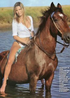 Sofía Zamolo feet photo thumbnail