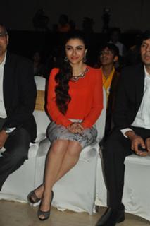 Soha Ali Khan feet photo 16
