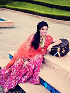 Soha Ali Khan feet photo 19