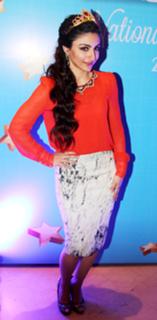 Soha Ali Khan feet photo 9