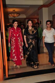Soha Ali Khan feet photo 1