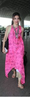 Soha Ali Khan feet photo 12