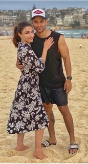 Soha Ali Khan feet photo 3