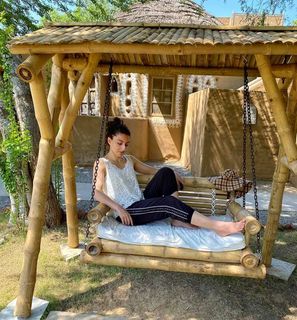 Soha Ali Khan feet photo 2