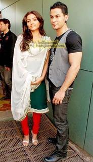 Soha Ali Khan feet photo 14