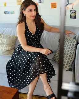 Soha Ali Khan feet photo 2