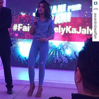 Sohai Ali Abro feet photo 13