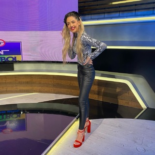 Sol Rivas feet photo 1