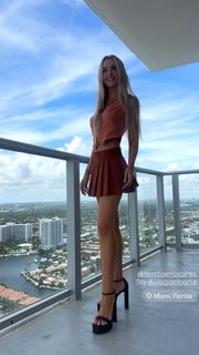 Sol Rivas feet photo 9