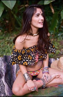 Sol Rodríguez feet photo thumbnail