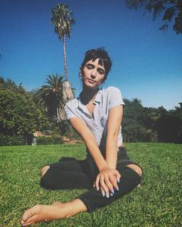 Sol Rodríguez feet photo thumbnail