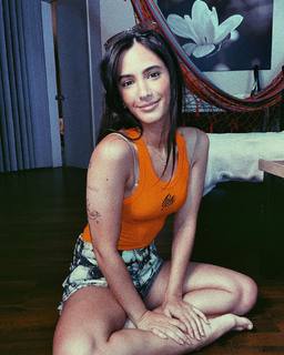 Sol Rodríguez feet photo thumbnail