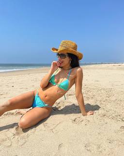 Sol Rodríguez feet photo thumbnail