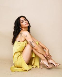 Sol Rodríguez feet photo thumbnail