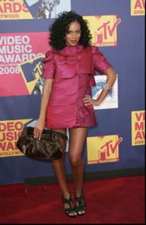 Solange feet photo thumbnail