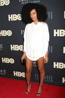 Solange feet photo thumbnail