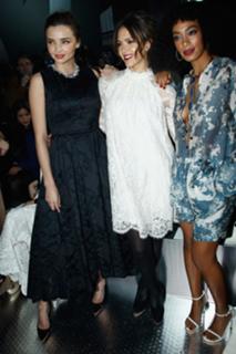 Solange feet photo thumbnail