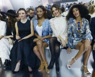 Solange feet photo thumbnail