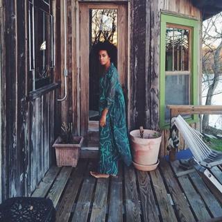 Solange feet photo thumbnail