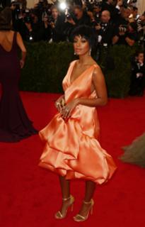 Solange feet photo thumbnail