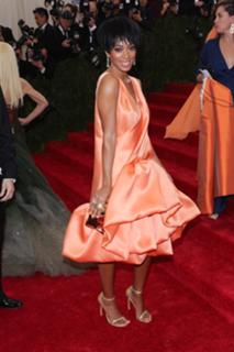 Solange feet photo thumbnail