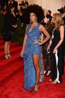 Solange feet photo thumbnail