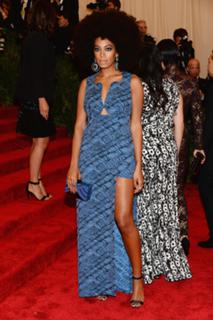 Solange feet photo thumbnail