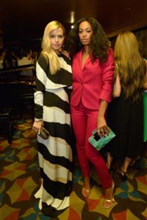 Solange feet photo thumbnail