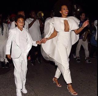 Solange feet photo thumbnail