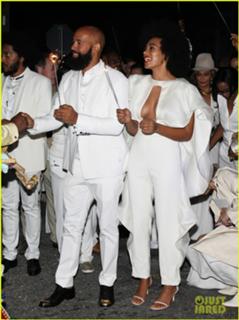 Solange feet photo thumbnail