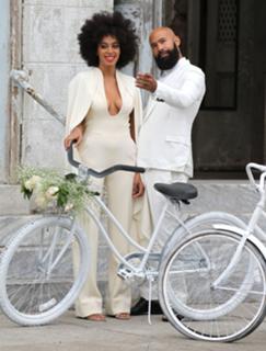 Solange feet photo thumbnail