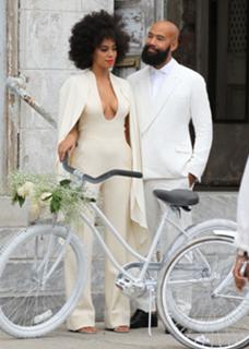 Solange feet photo thumbnail