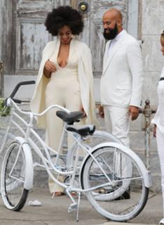 Solange feet photo thumbnail