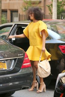 Solange feet photo thumbnail