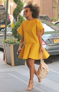 Solange feet photo thumbnail