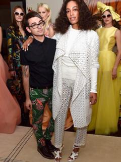 Solange feet photo thumbnail