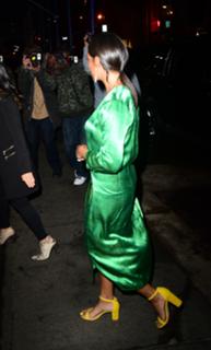 Solange feet photo thumbnail