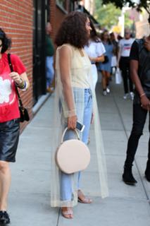 Solange feet photo thumbnail